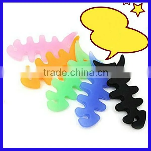 Eco-friendly silicone earphone cable holder