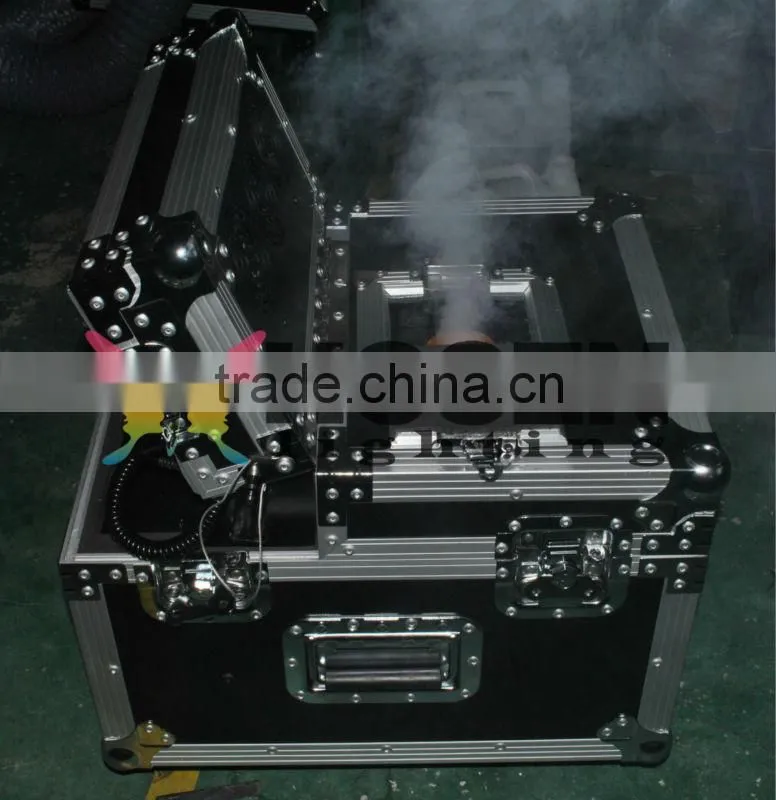 Flycase fog smoke haze machine ,650W dual hazer machine flight case pack ,650W hazer roadcase fog machine