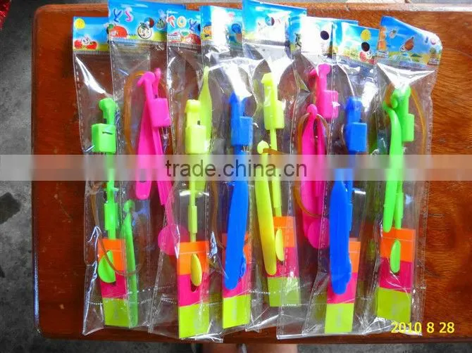 Glow in the dark arrow helicopter night flyer