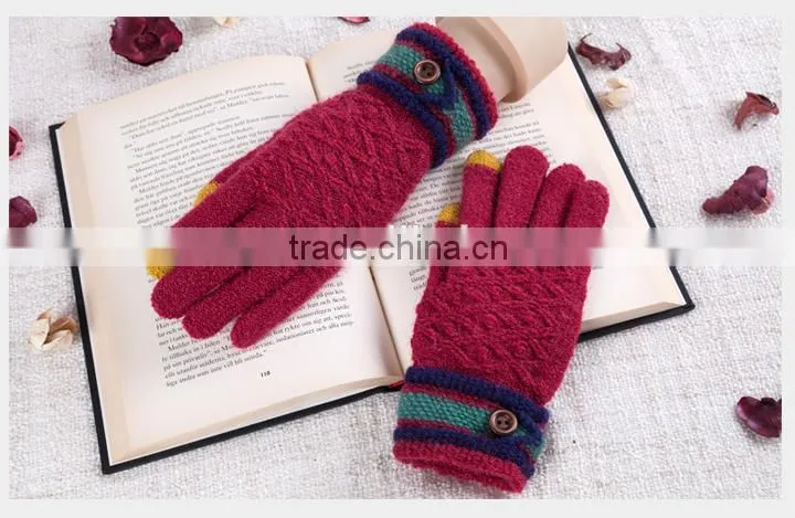 Hot Sale For Christmas Unisex Touch Screen Gloves For Couples 2 Fingertips With Conductive Fiber