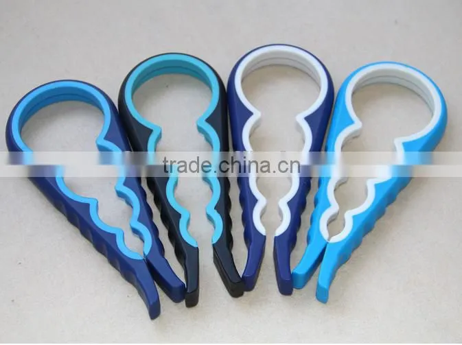 New design bottle cap opener plastic twist cap bottle opener cap bottle opener