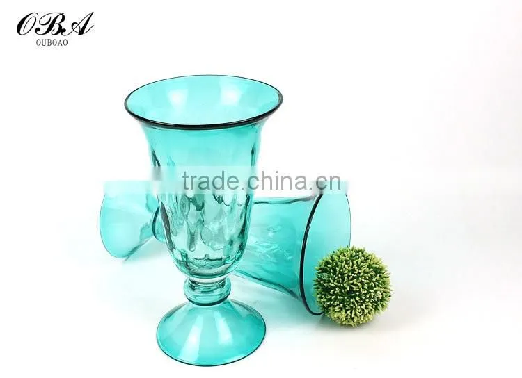 Wholesale direct sales creative glass vase for wedding centerpiece / Flower shape cheap glass flower vase for terrarium