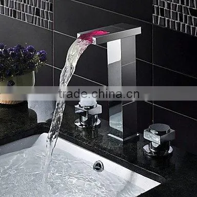 Antique China 3 Hole Brass LED Wash Basin Faucet
