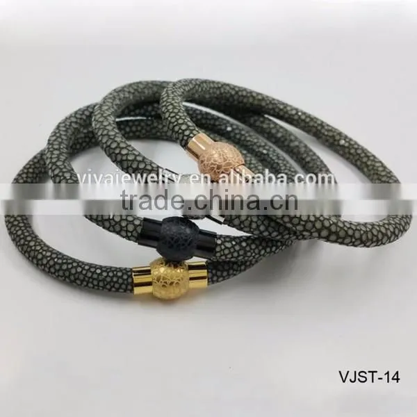 2016 Luxury Design Exclusive Genuine Stingray Leather Bangles Design Bangle Magnetic Handmade Bangles