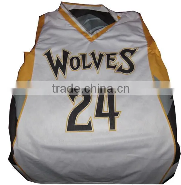 Custom made basketball uniform with own logo and rope