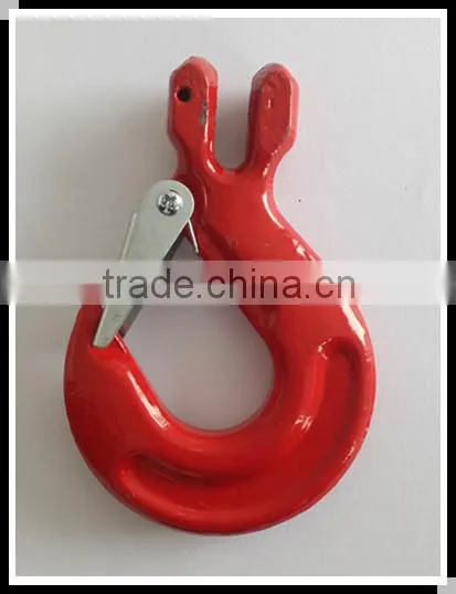 C - TYPE CLEVIS SLIP HOOKS WITH LATCHES