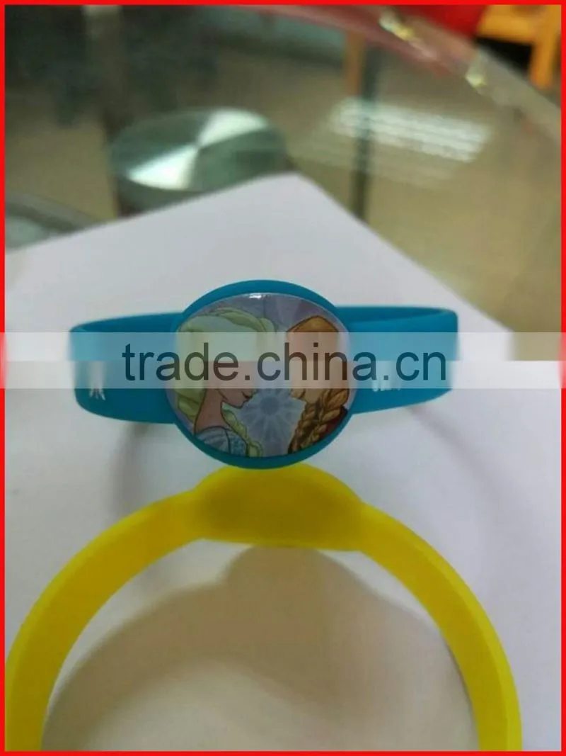 Waterproof kids wrist bracelet silicone watch