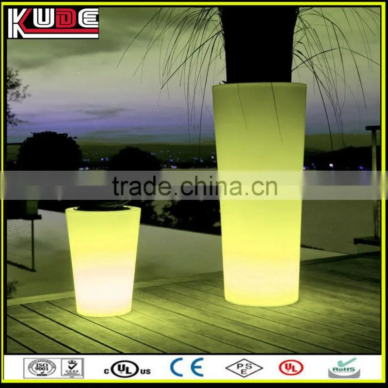 Color changing rechargeable plastic LED flowerpot/led planter for outdoor