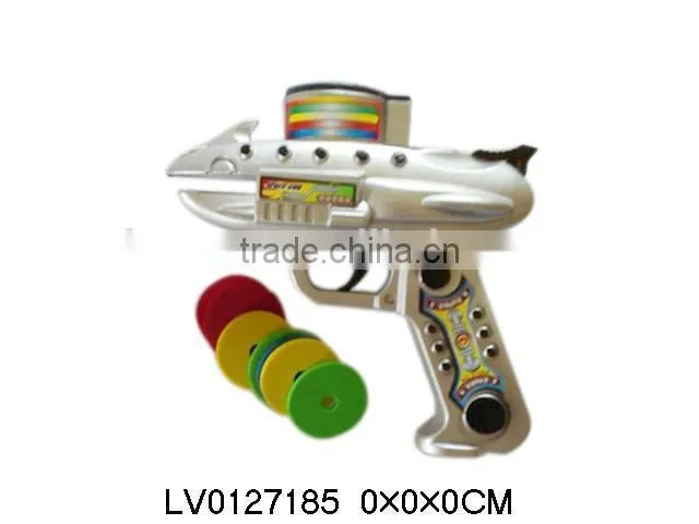 Hot plastic flying saucer gun toy ,flying disk shooter toy for kids