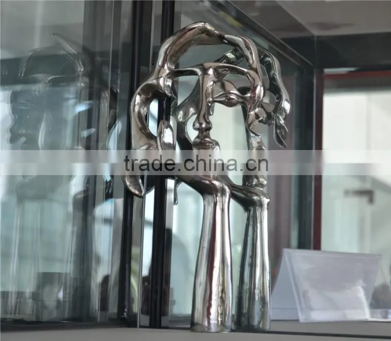 Customized metal crafts