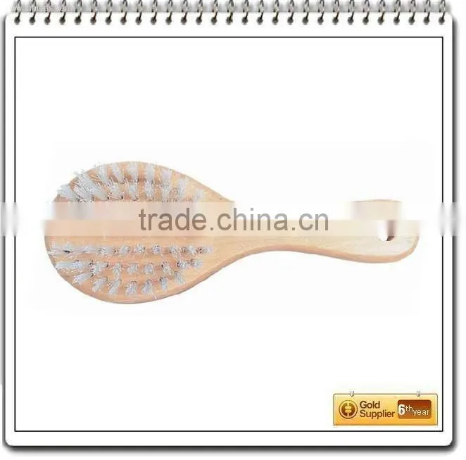 Harmless small wooden pet cat brush