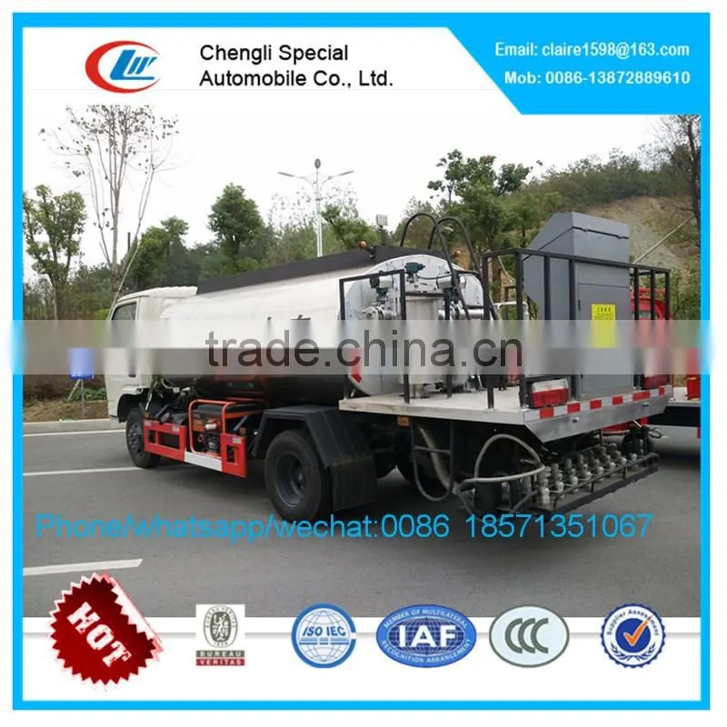 Dubai trucks Double axles 6000Liter 8000L bitumen distributor truck