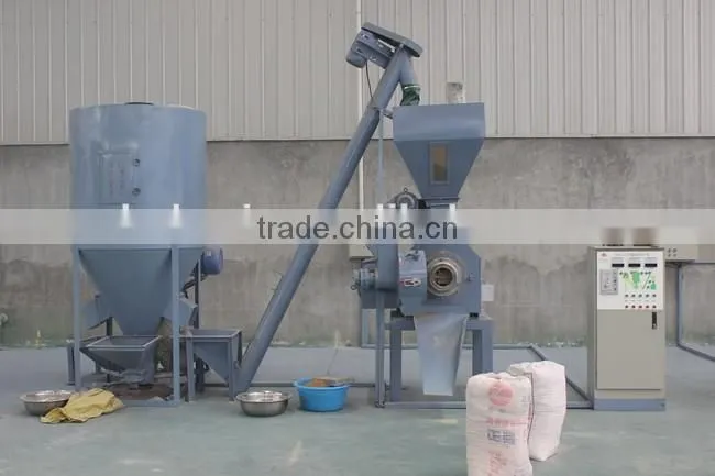 New type chicken feed mixing machine
