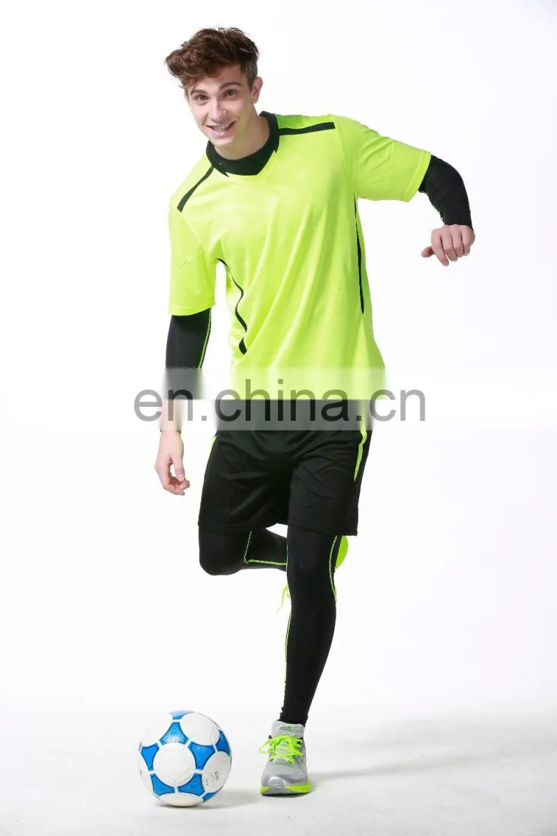Boy custom dry fit polyester soccer uniform soccer jersey green and shorts black