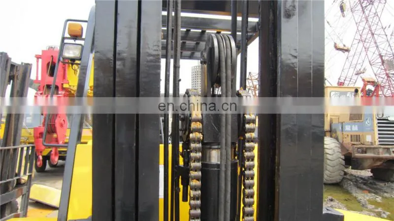 Japan 10ton Komatsu FD100 diesel forklift on sale in Shanghai