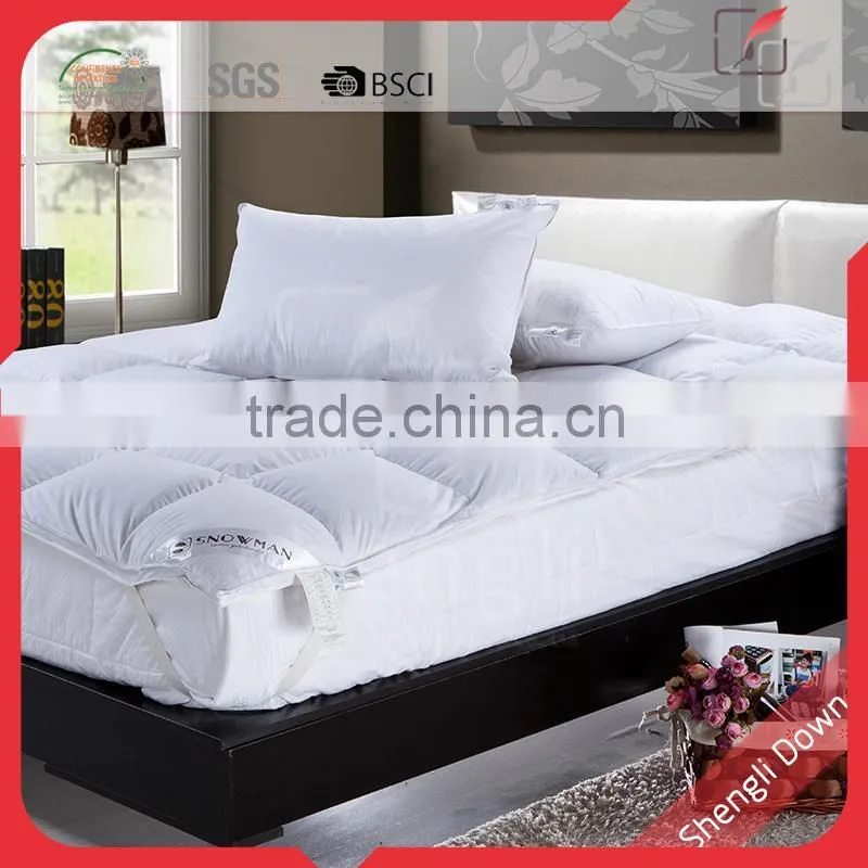Chinese silk quilt and quilt cover set