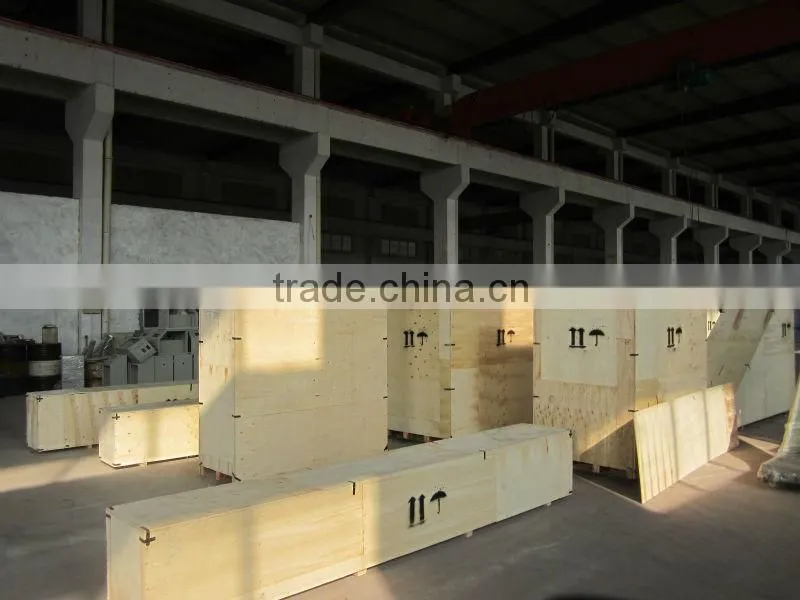 Plastic neck cutting machine for drink bottle