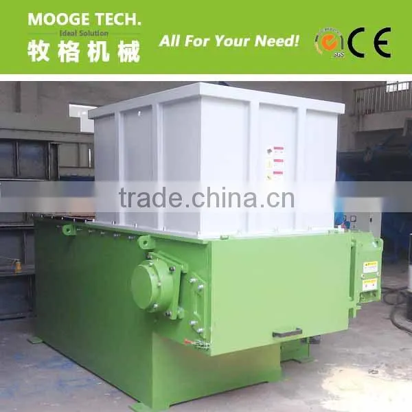 Solid Plastic Shredding Machine