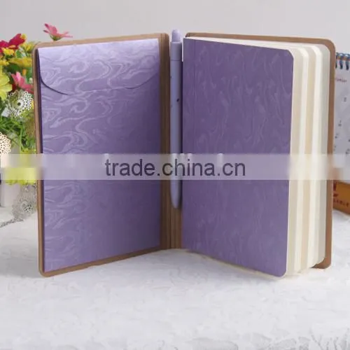 Customized notebook and pen gift set