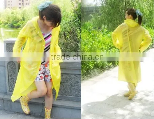 Chinese factory wholesale PE raincoat