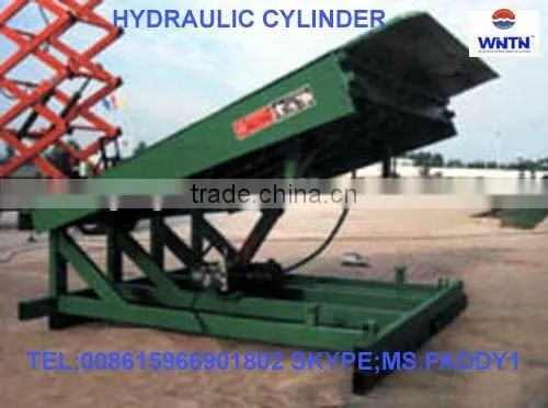 Two-way role lift truck hydraulic cylinder
