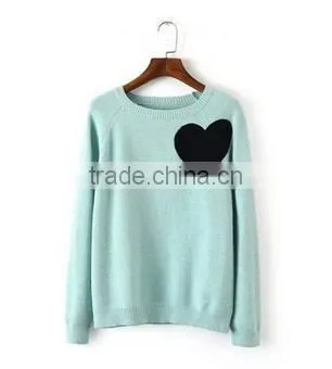 Round Collar Cute Heart Pattern Sweater