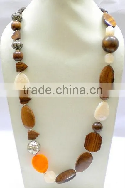 Fashion necklace