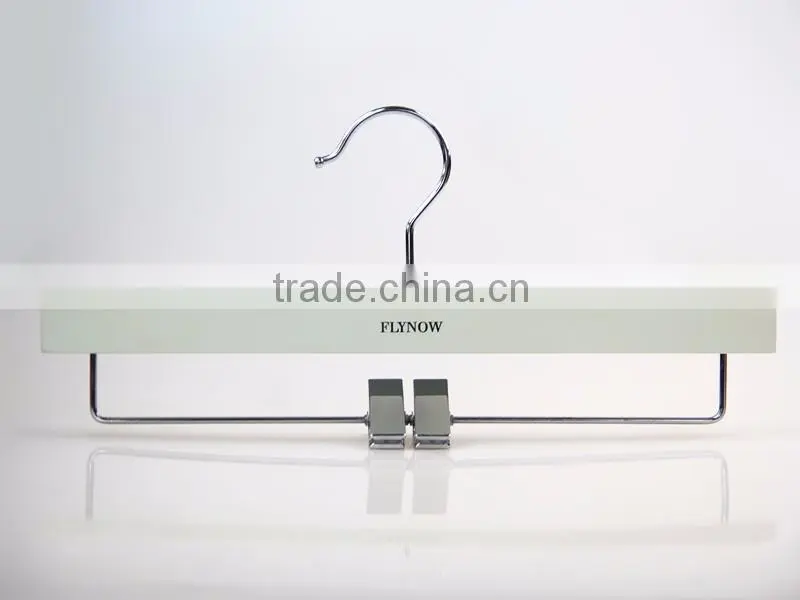 CY-654 custom wholesale luxury wooden clothes hanger wooden pant hanger