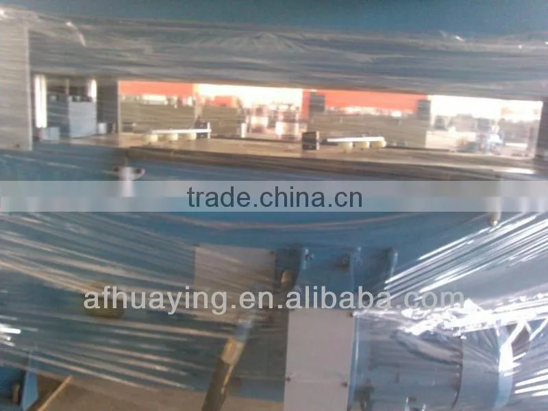 Precise four-column hydraulic die cutting machine