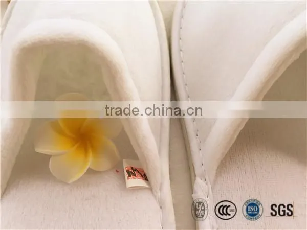 Hotel Cut pile closed toe slipper with tag logo bathroom slippers