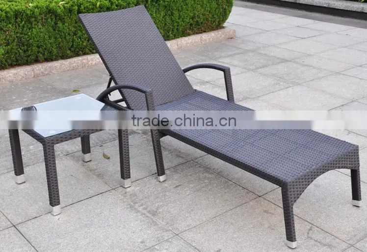 Wholesale Hot Selling Summer Outdoor Rattan Longue Chair in Garden