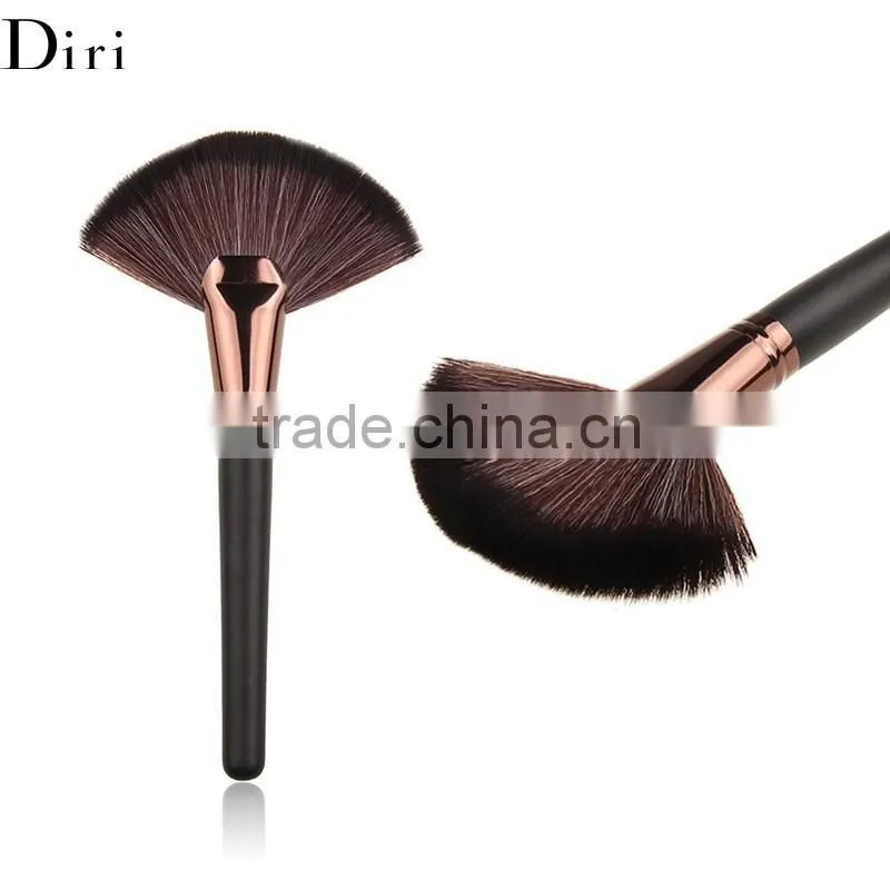 Large Fan Shape Goat Hair Makeup Blush Face Powder Foundation Cosmetic Brush