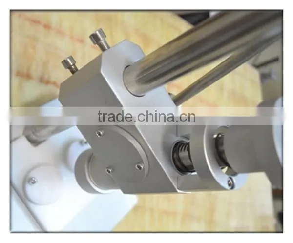 Manual perfume capping machine