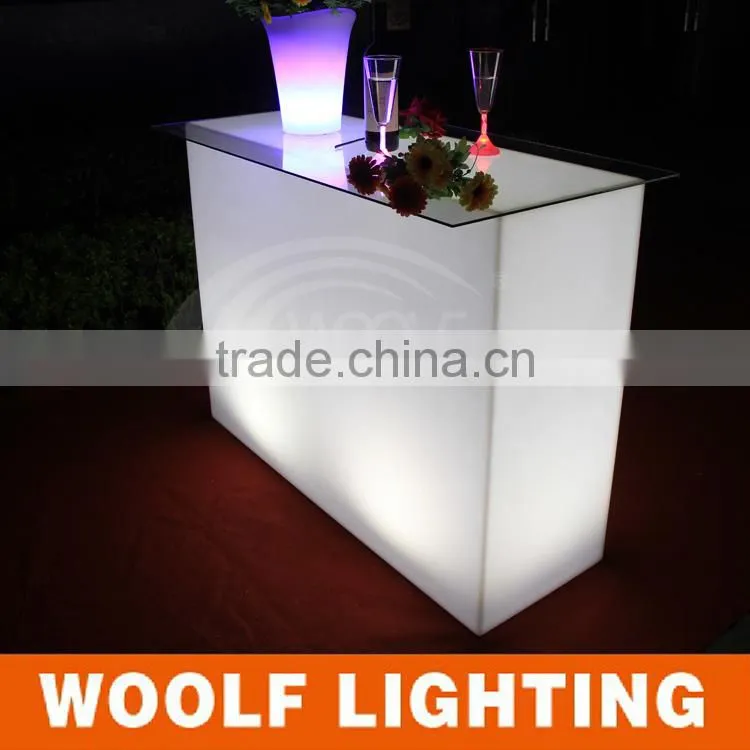 Glowing Rectangular LED Cocktail Lounge Table LED Party Events Lighting Up Decorative Table