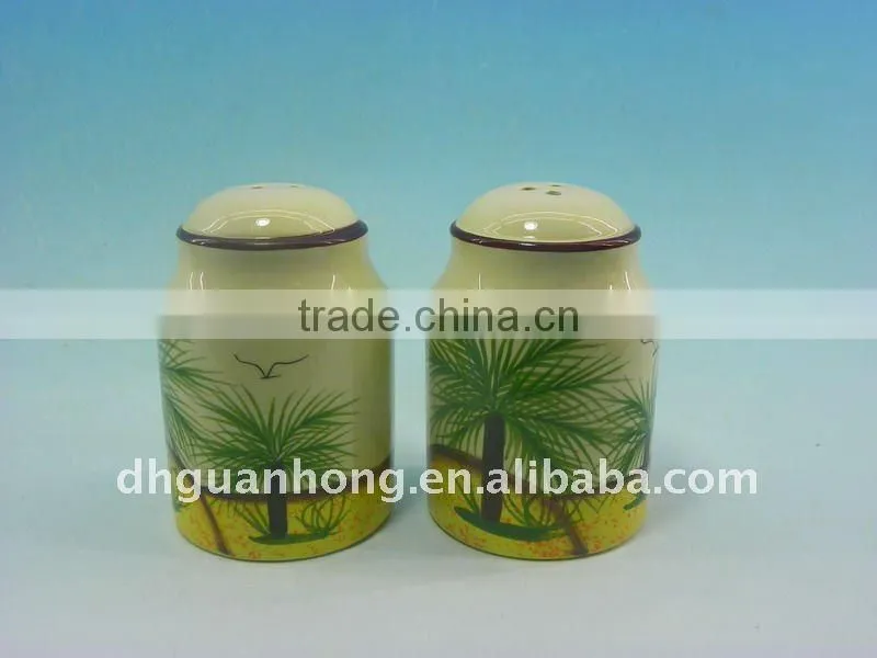 Ceramic sauce cruet