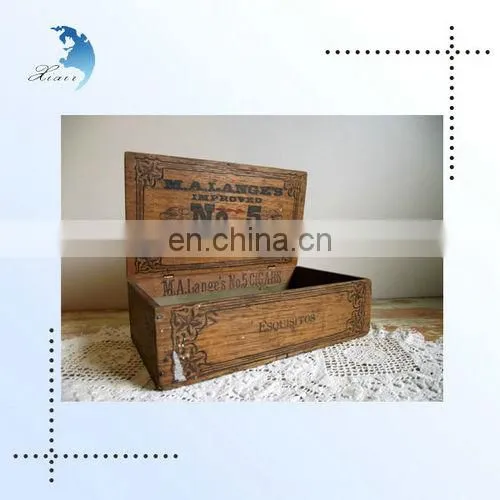 Handmade Decorative Triangular Prism Shape Wooden Pen Holder in Office