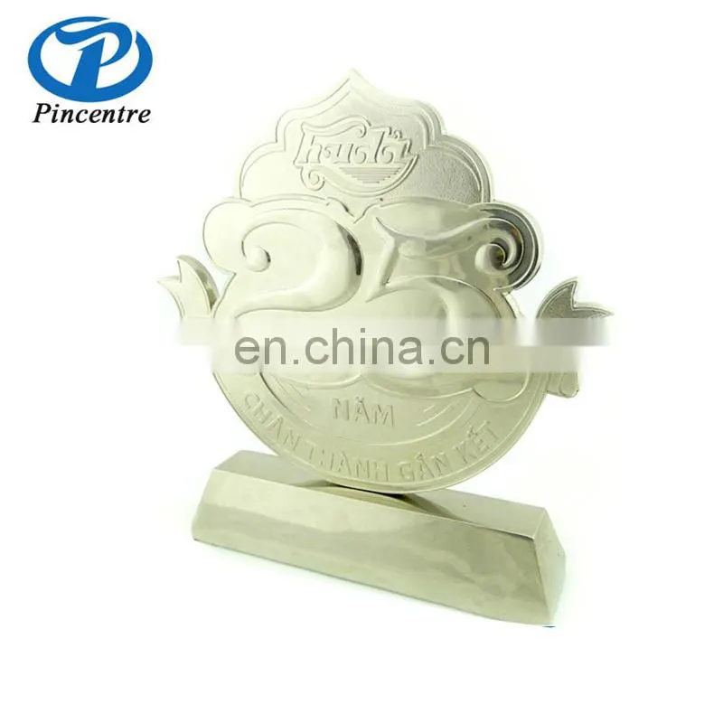 Custom Gold Souvenir Metal Award trophy