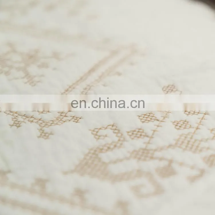 Wholesale customized color printed embroidered luxury bedding set 100% cotton