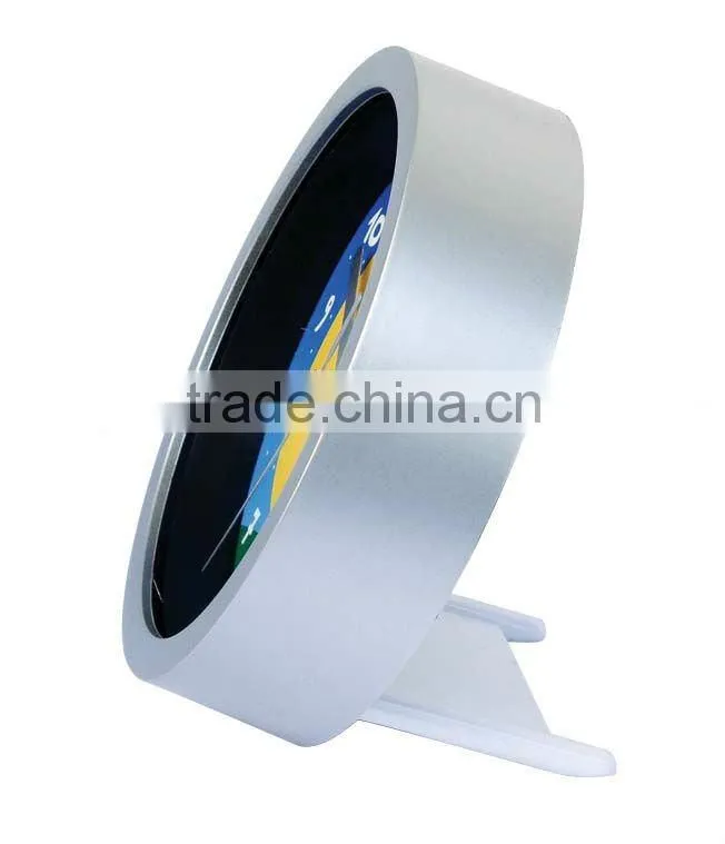 Basic wall clock with stand