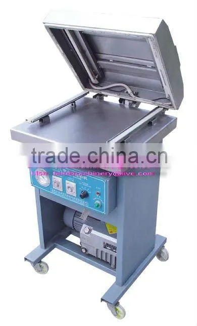 Vacuum packing machine