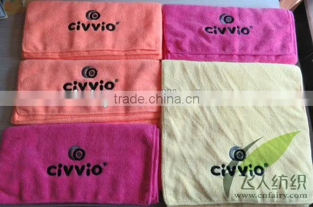 Sports towels with logo and zipper pocket