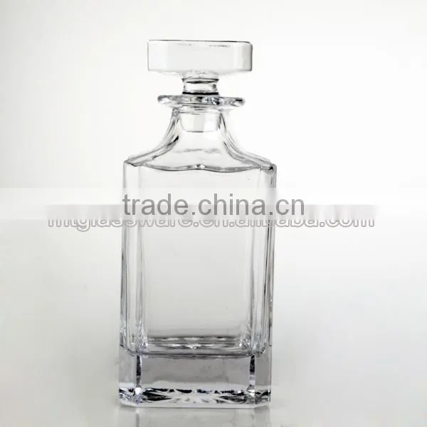 Whiskey Bottle and Whiskey glass Set