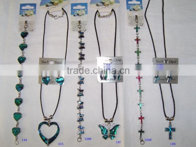 Fashion Women Love Letter Words Chain Necklace letter "Love" Clavicle Pendant Love Heart Letters Pendant Necklace
