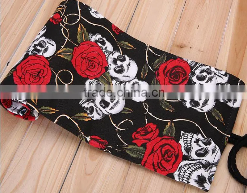 The skeleton patternCanvas 72 holes inserting pencil bag roll case