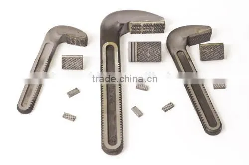 Carbide inserts for carbide pipe wrenches