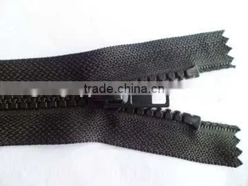 5# plastic derlin zipper fastener close end zipper plastic bottom stop with painted auto-lock slider coate zipper