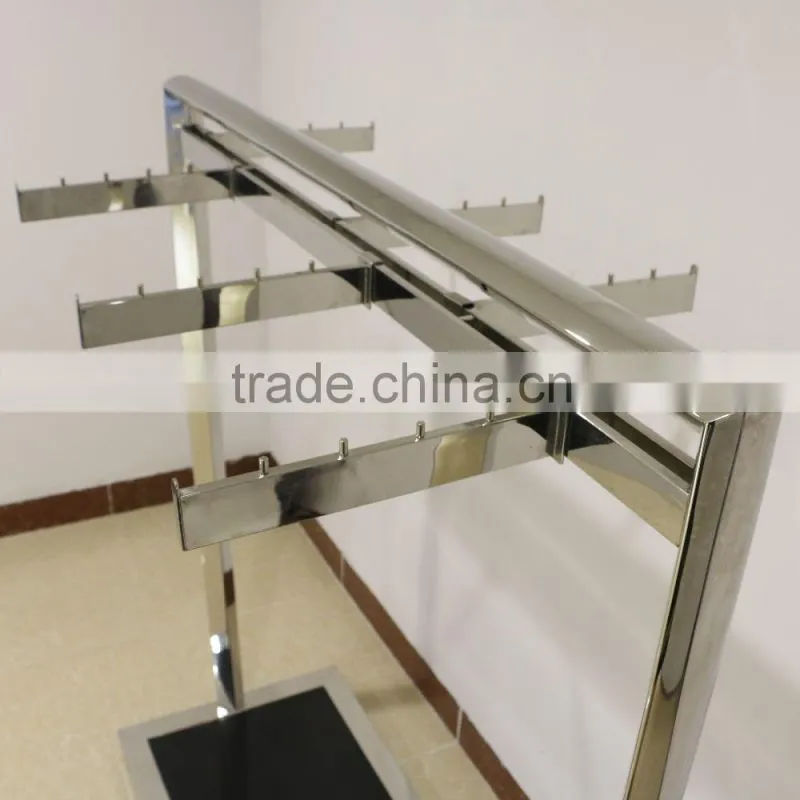 Variable stainless steel clothes hanging rack for shop display