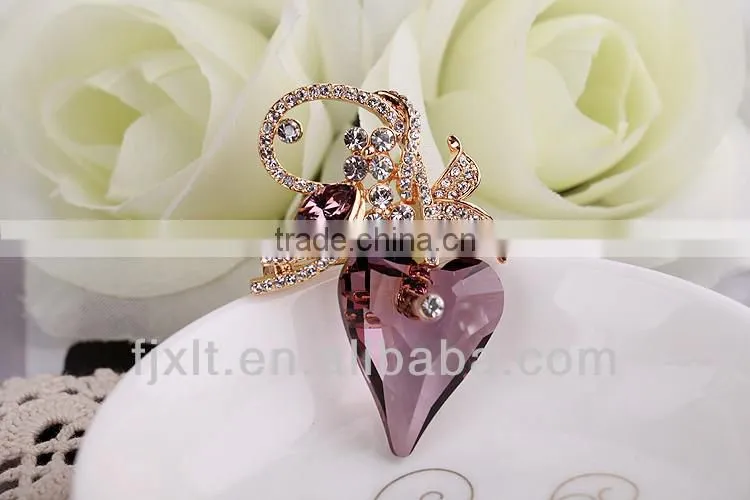 Hot Sale Imported Austrian Crystal Heart Shaped Brooch