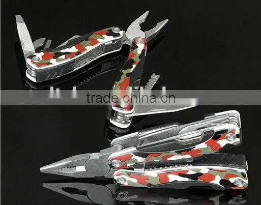 OEM Folded Multifunctional Pliers with camo handle