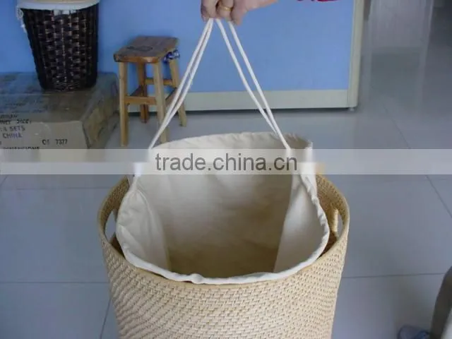 Hotsale multifunctional brown woven wicker trash can baskets with spacer with handle